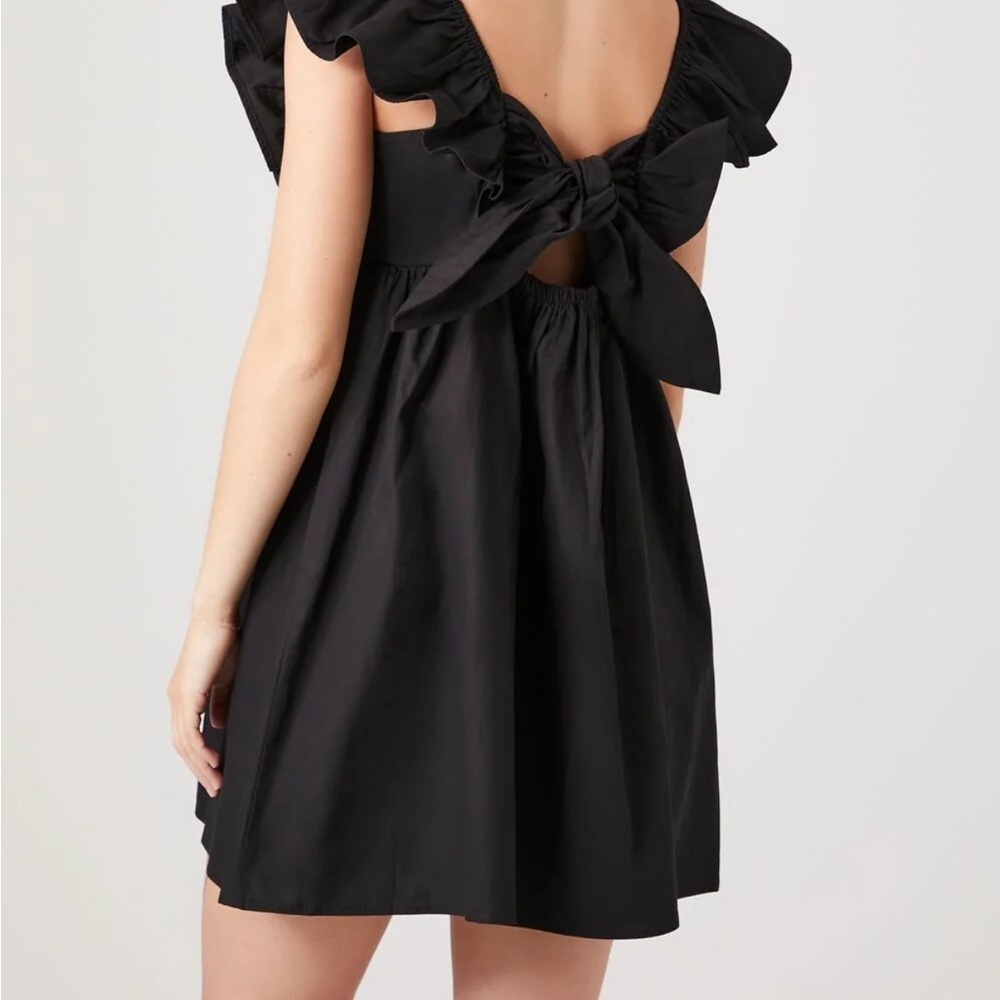 Elegant Black Ruffle Dress - Picture 2 of 7